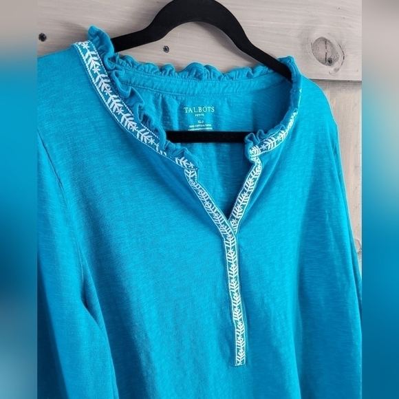 Talbots Embroidered Sleeve Open V Neck Tunic Size XLP - Picture 4 of 9